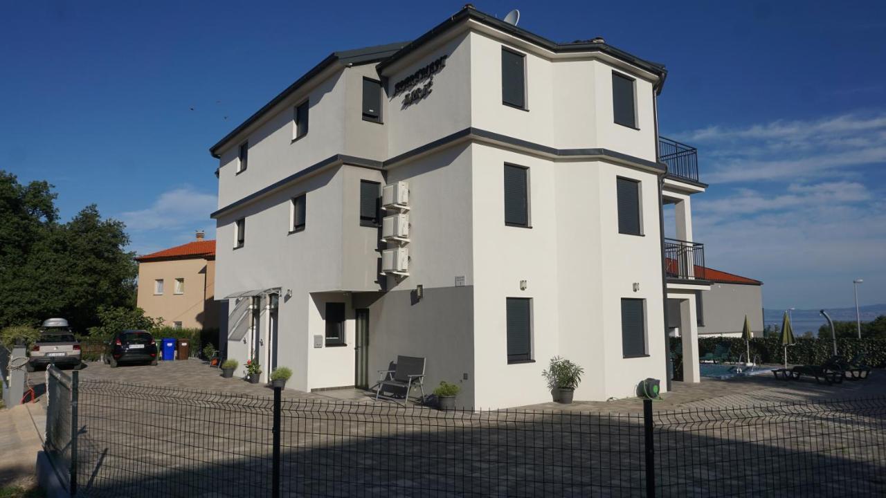 Apartmani Zaric Malinska Exterior foto